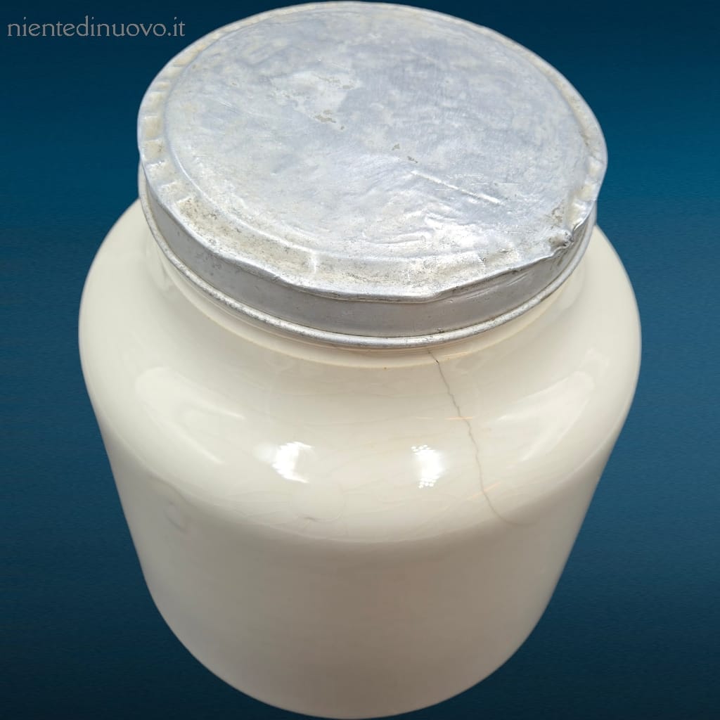 Vaso in ceramica Liebig con coperchio in alluminio e marchio sul fondo