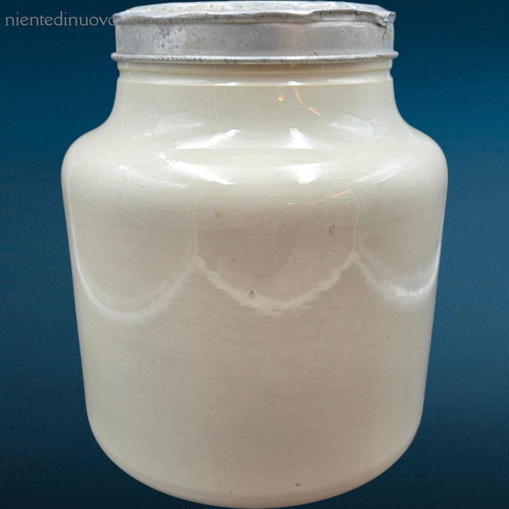 Vaso in ceramica Liebig con coperchio in alluminio e marchio sul fondo