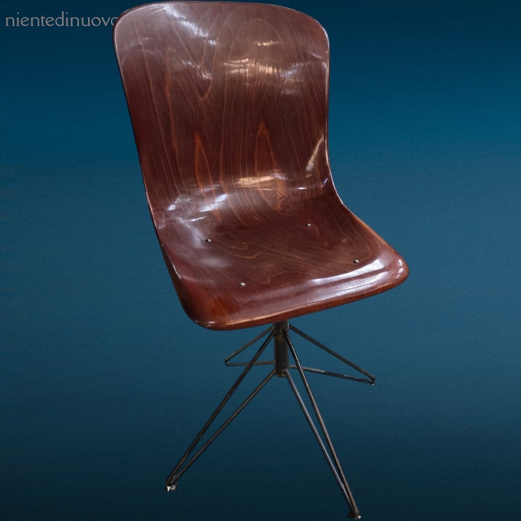 Poltroncina Pagholz vintage anni ’50 con base regolabile in altezza.