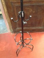 04031_5.jpg Attaccapanni in ferro nero con appendini e anello portaombrelli in stile vintage