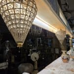 41269_1.jpg Lampadario a gabbia classico con cristalli sfaccettati e struttura dorata