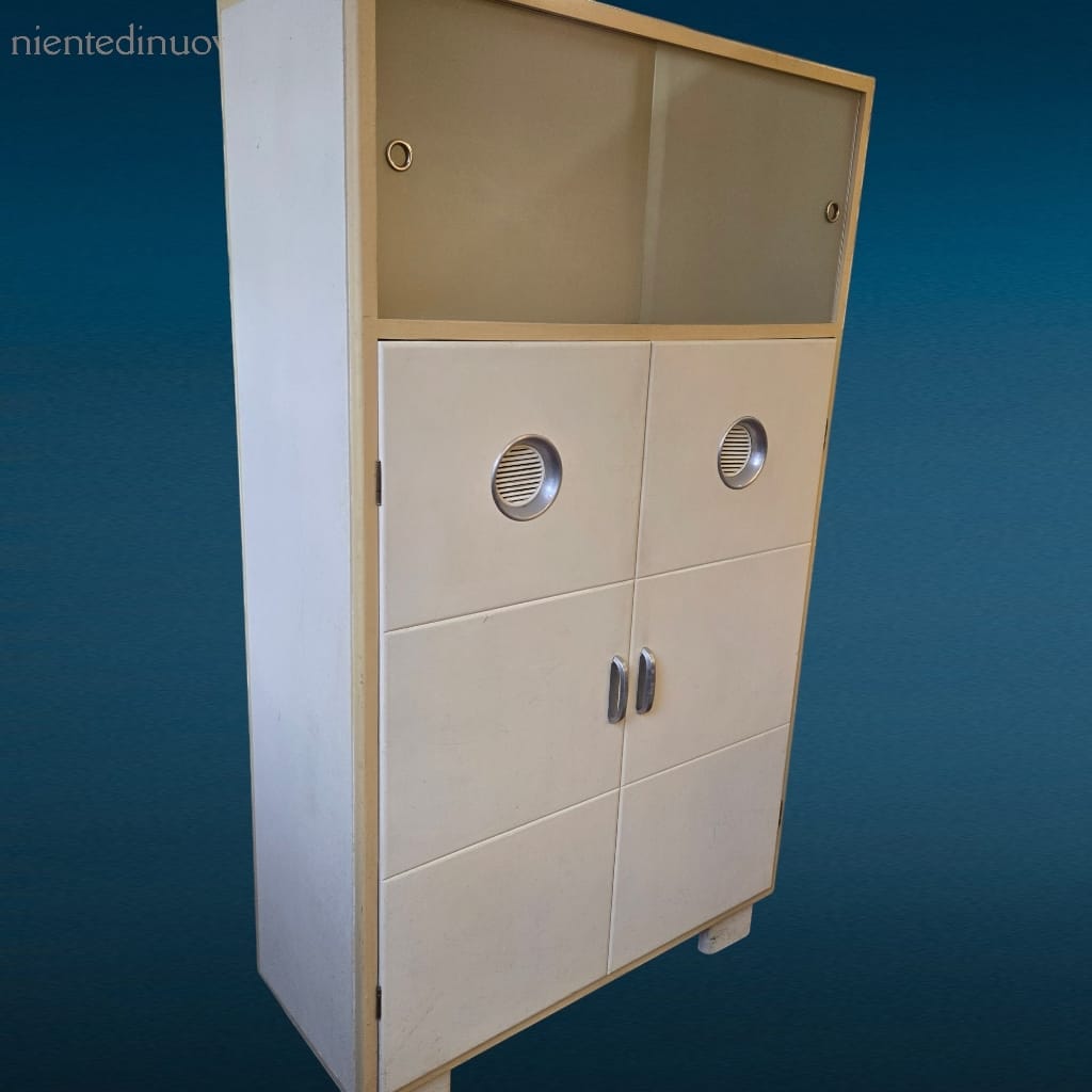 41283.jpg Dispensa anni 50 in legno con vetri acidati e maniglie in alluminio
