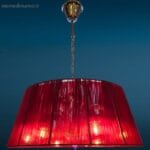 04676_3.jpg Lampadario vintage con paralume rosso in fili e struttura in vetro con 6 bracci e coppette