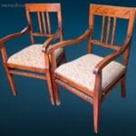 04695.jpg coppia di poltroncine in legno imbottite con braccioli e seduta ampia