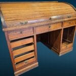 41323_2.jpg Scrivania roll top a rullo in rovere con serrandine integre e vani capienti