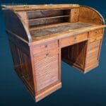 41323_3.jpg Scrivania roll top a rullo in rovere con serrandine integre e vani capienti