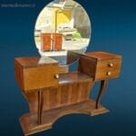 41335_2.jpg Pettineuse vintage anni ’60 con specchio tondo centrale in condizioni discrete