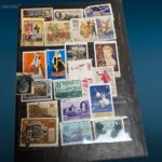 41402_12 collezione di vecchi francobolli russi in raccoglitore vintage