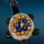 04520_3.jpg Tartarughina in vetro soffiato con decorazione interna di murrine