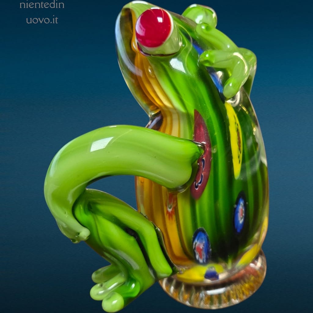 Scultura artigianale di rana in vetro verde colorato