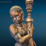 Statua in legno di Moro Veneziano con candelabro a sei luci e base separabile