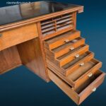 41501_4.jpg Scrivania dirigenziale anni 60 con piano nero e frontale filettato in legno