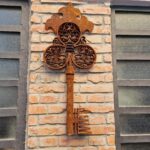 Chiave decorativa in ferro arrugginito da esterno stile vintage