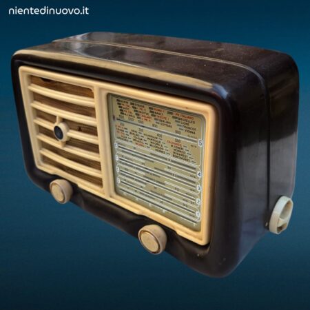 Radio Geloso in bachelite a valvole da tavolo