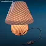 04724_1.jpg Lampada Mushroom vintage in vetro bianco opalino attribuita a Paolo Venini Murano anni 70