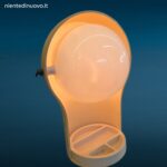 Lampada da tavolo Telegono in plastica con vaschetta anni Sessanta