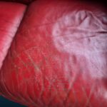 41583_6.jpg Divano Chesterfield inglese a tre posti in pelle rossa trapuntata usato