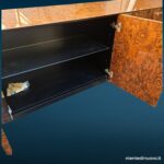 04740_6.jpg Credenza vintage in radica lucida con colonne laccate nere, anni '70-'80