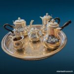 Servizio da tè e caffè argentato Christofle Gallia su vassoio WM Rogers, cinque pezzi
